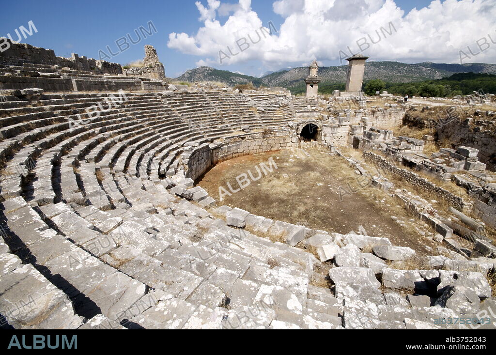 The amphitheatre at the Lycian site of Xanthos, UNESCO World Heritage Site, Antalya Province, Anatolia, Turkey, Asia Minor, Eurasia.