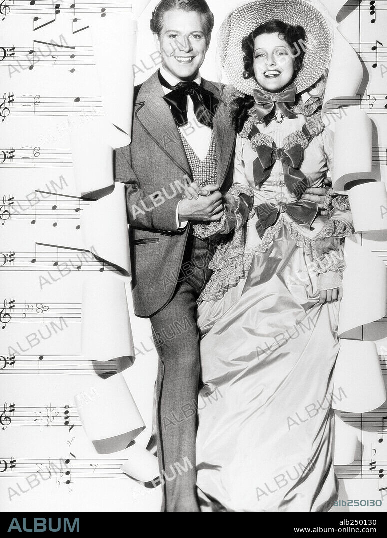 ED NELSON and JEANETTE MACDONALD in MAYTIME, 1937, directed by ROBERT Z. LEONARD. Copyright M.G.M.