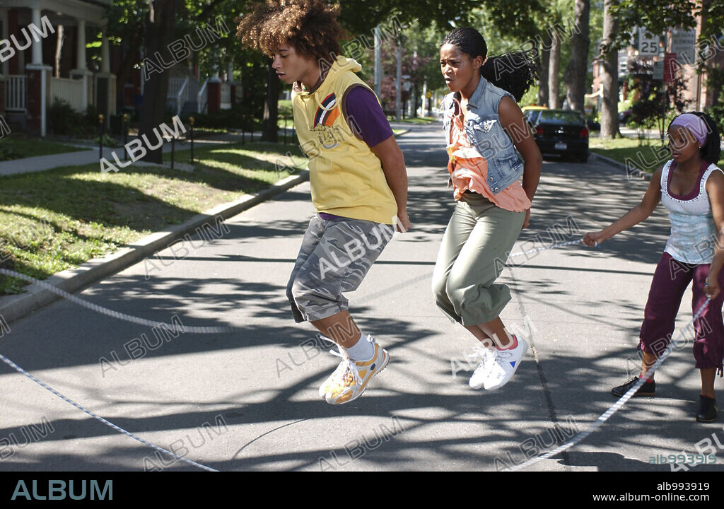 CORBIN BLEU und KEKE PALMER in JUMP IN!, 2007, unter der Regie von PAUL HOEN. Copyright DISNEY CHANNEL.