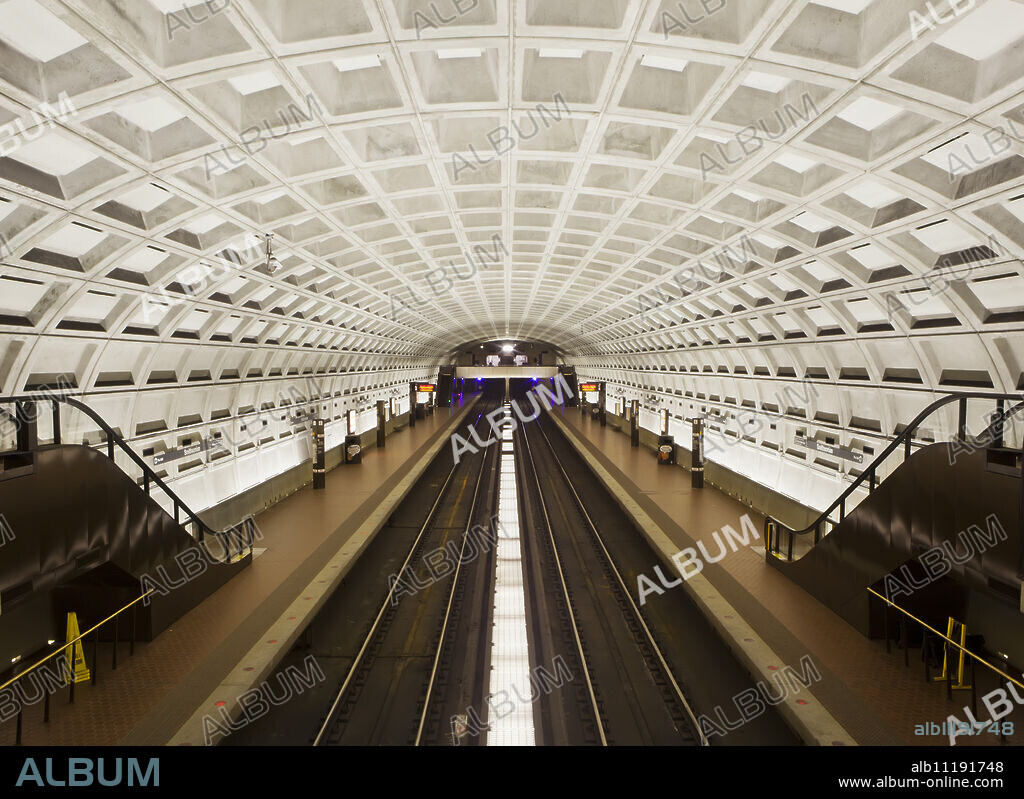 Foggy Bottom Metro station platform, part of the Washington D.C. metro system, Washington D.C., United States of America, North America.
