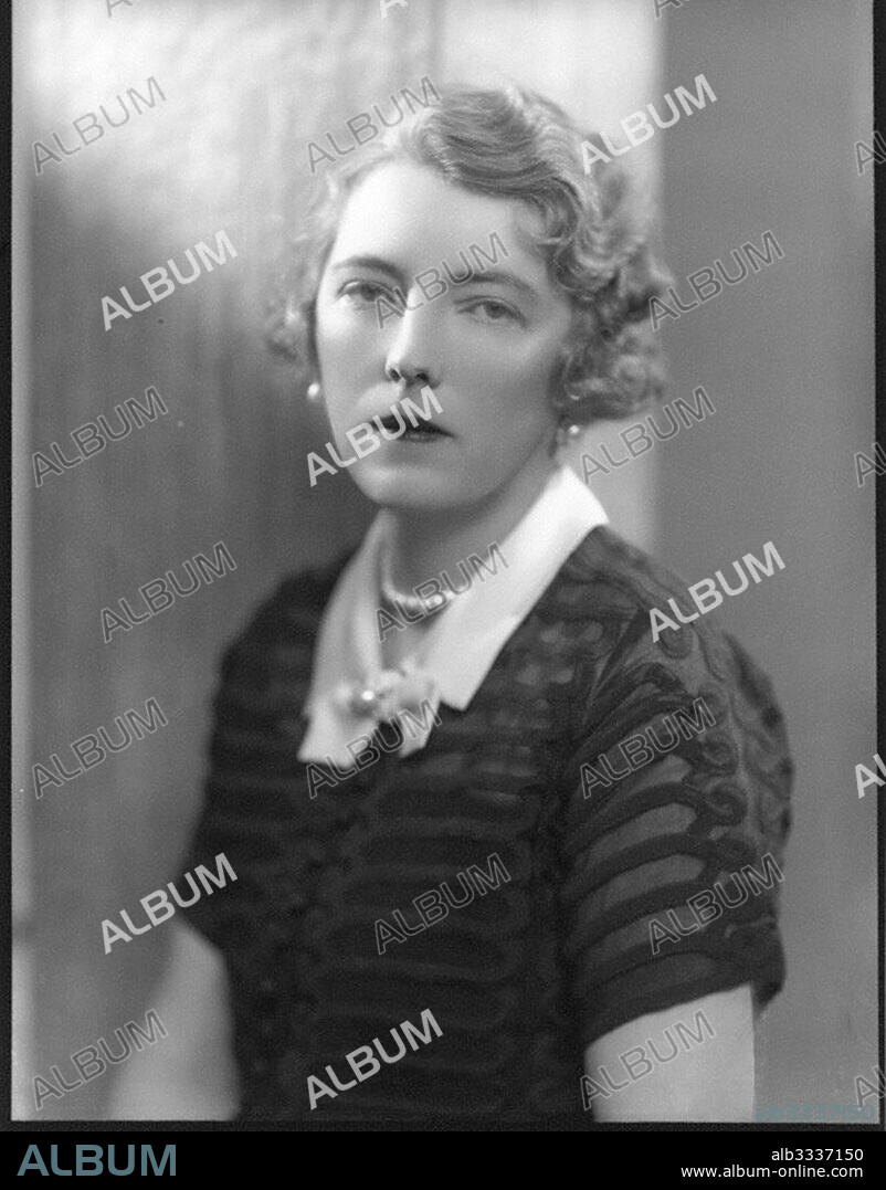 BASSANO STUDIOS. Lady Zia Wernher (1892-1977), née Countess Anastasia de Torby.