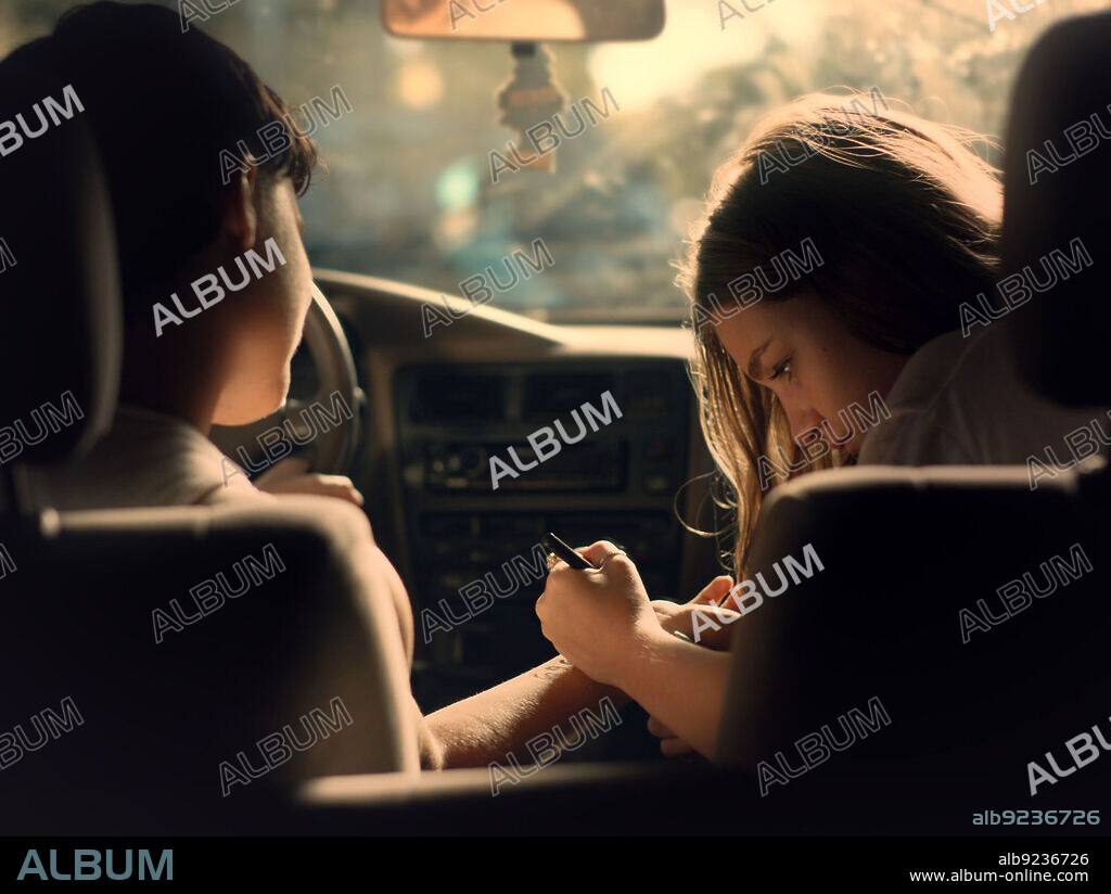 LIO MEHIEL and MIMI RYDER in MUTT, 2023, directed by VUK LUNGULOV-KLOTZ. Copyright Strange Animal Entertainment.