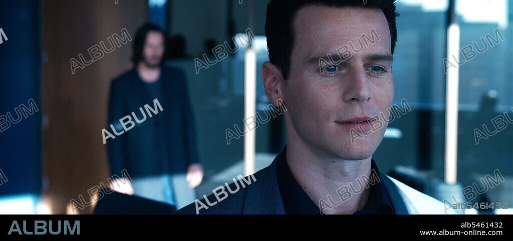 JONATHAN GROFF und KEANU REEVES in MATRIX RESURRECTIONS, 2021 (THE MATRIX RESURRECTIONS), unter der Regie von LANA WACHOWSKI. Copyright Village Roadshow Pictures/NPV Entertainment/Silver Pictures/Warner Bros.