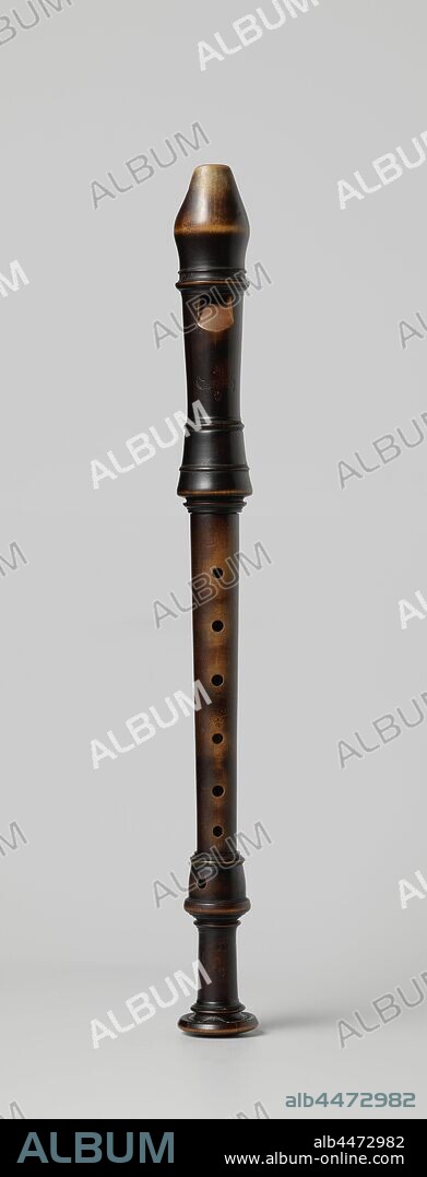 Recorder, Soprano recorder, marked on a banded earthen, above which a deer and including a lily., Abraham van Aardenberg, Amsterdam, c. 1700, maple (wood), l 358 mm × d 40 mm.