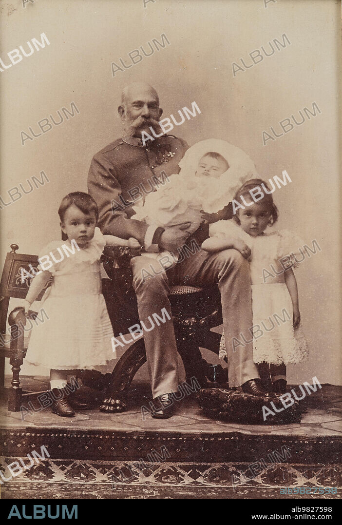 VIENNA PHOTO STUDIO RUDOLF KRZIWANEK. Portrait of Emperor Franz Joseph I with grandchildren.