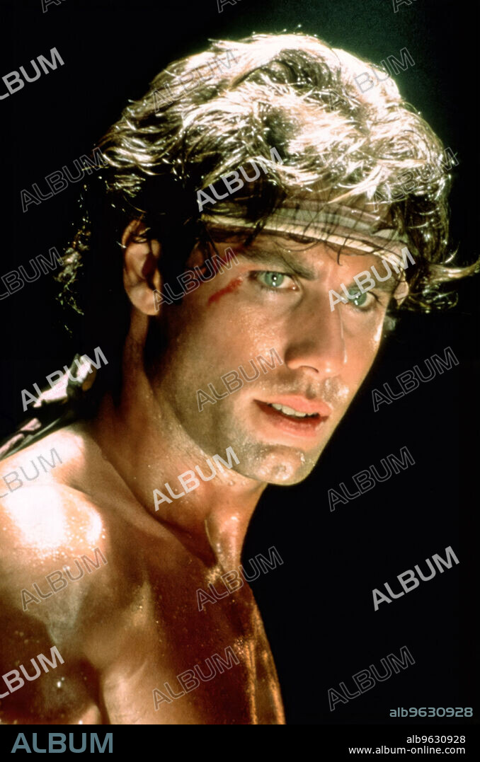 TRAVOLTA JOHN. JOHN TRAVOLTA in STAYING ALIVE, 1983, directed by SYLVESTER STALLONE. Copyright PARAMOUNT PICTURES.