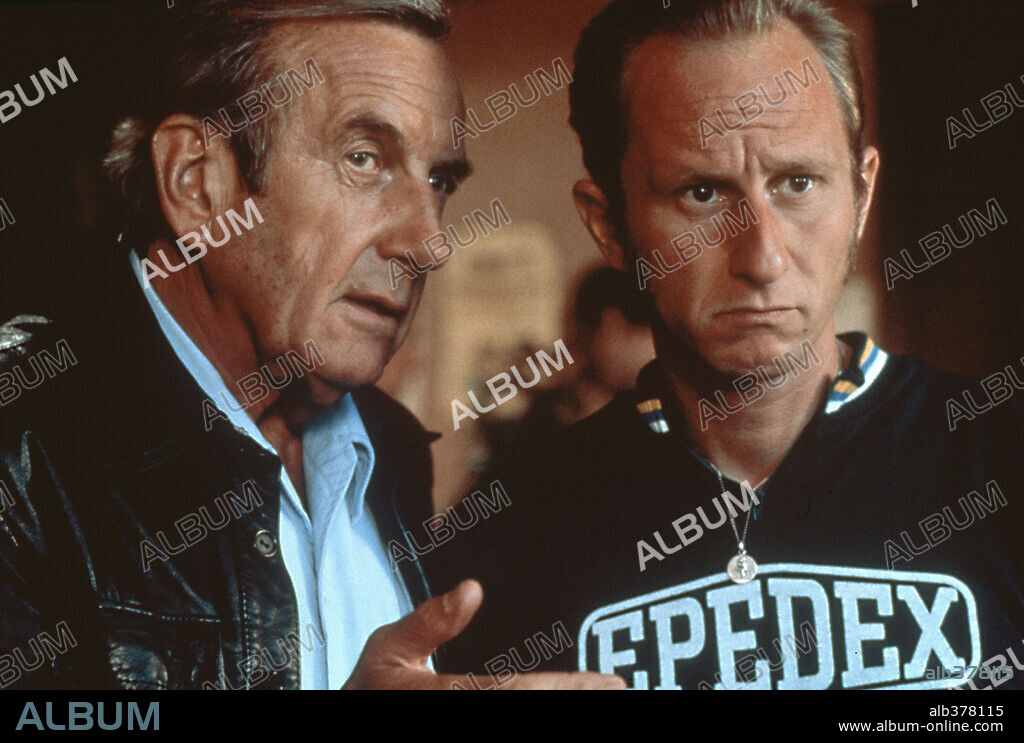 BENOIT POELVOORDE and DANIEL CECCALDI in GHISLAN LAMBERT'S BICYCLE, 2001 (LE VÉLO DE GHISLAIN LAMBERT), directed by PHILIPPE HAREL. Copyright LAZENNEC PROD/TF1 FILMS PROD/STUDIO CANAL/AF PROD.