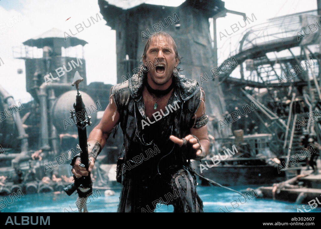KEVIN COSTNER in WATERWORLD 1995 directed by KEVIN REYNOLDS. Copyright UNIVERSAL PICTURES. Album alb302607