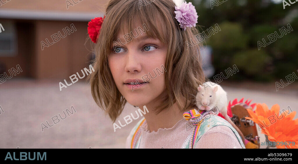 GRACE VANDERWAAL in STARGIRL, 2020, directed by JULIA HART. Copyright BCDF PICTURES.