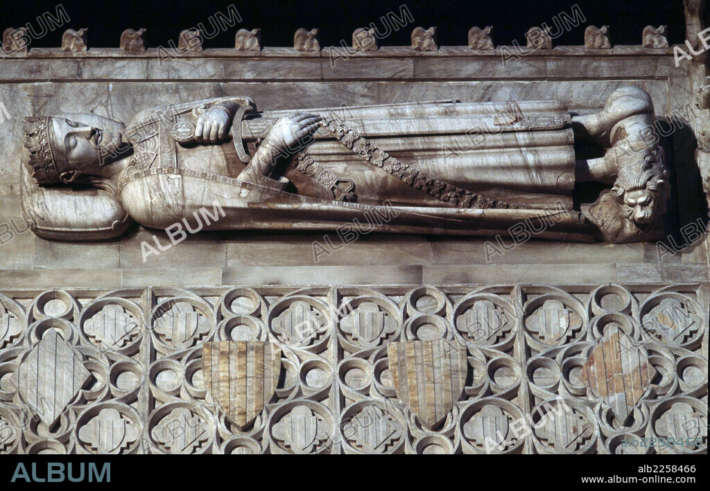 JAIME I "EL CONQUISTADOR". REY DE ARAGON Y CATALUÑA. 1208-1276. TUMBA EN LA IGLESIA DEL MONASTERIO DE POBLET, OBRA DEL ESCULTOR FEDERICO MARES.