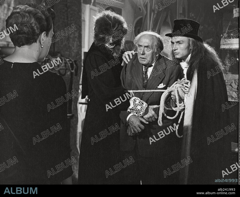 TONY LEBLANC in FANTASMAS EN LA CASA, 1961, unter der Regie von PEDRO LUIS RAMIREZ. Copyright EXCLUSIVAS FLORALVA.