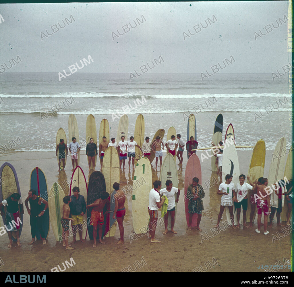 Zarauz (Basque Country), August 1969. Surfing championship.