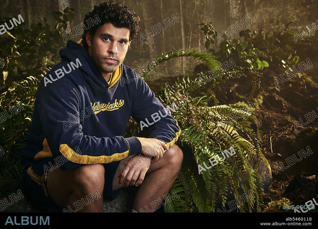STEVEN KRUEGER dans YELLOWJACKETS, 2021, réalisé par ARIEL KLEIMAN, DAISY VON SCHERLER MAYER, DEEPA MEHTA, JAMIE TRAVIS et KARYN KUSAMA. Copyright Creative Engine Entertainment.