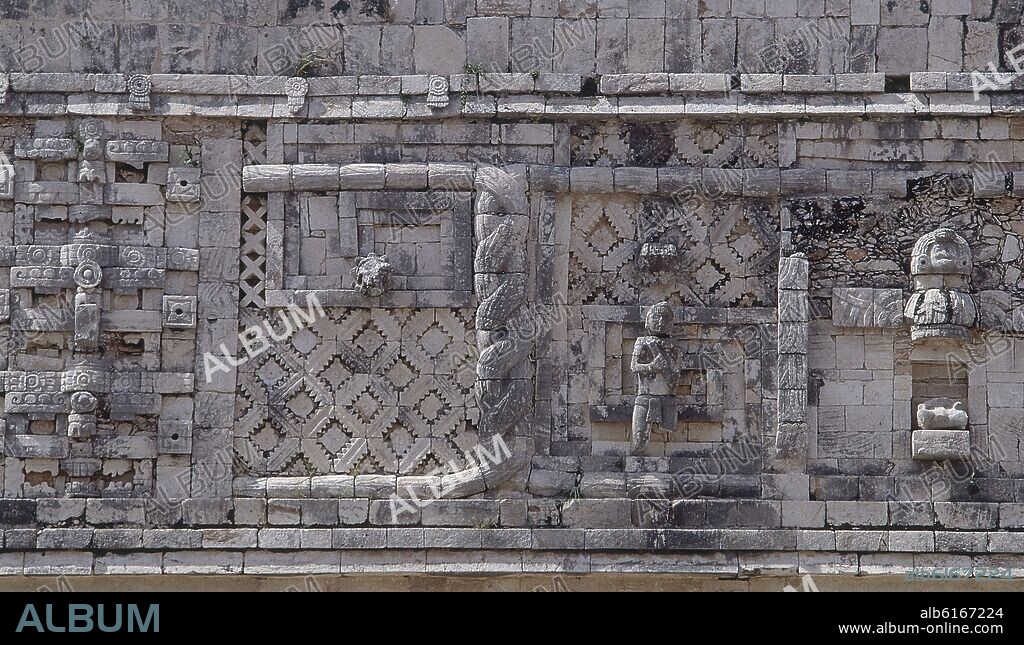 CUADRANGULO MONJAS-EDIFICIO PONIENTE-FRISO-DET SERPIENTE.