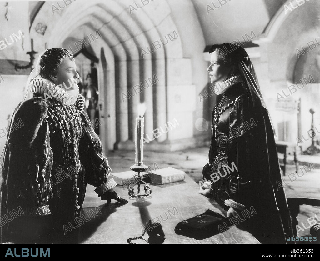 FLORENCE ELDRIDGE and KATHARINE HEPBURN in MARY OF SCOTLAND, 1936, directed by JOHN FORD. Copyright RKO.