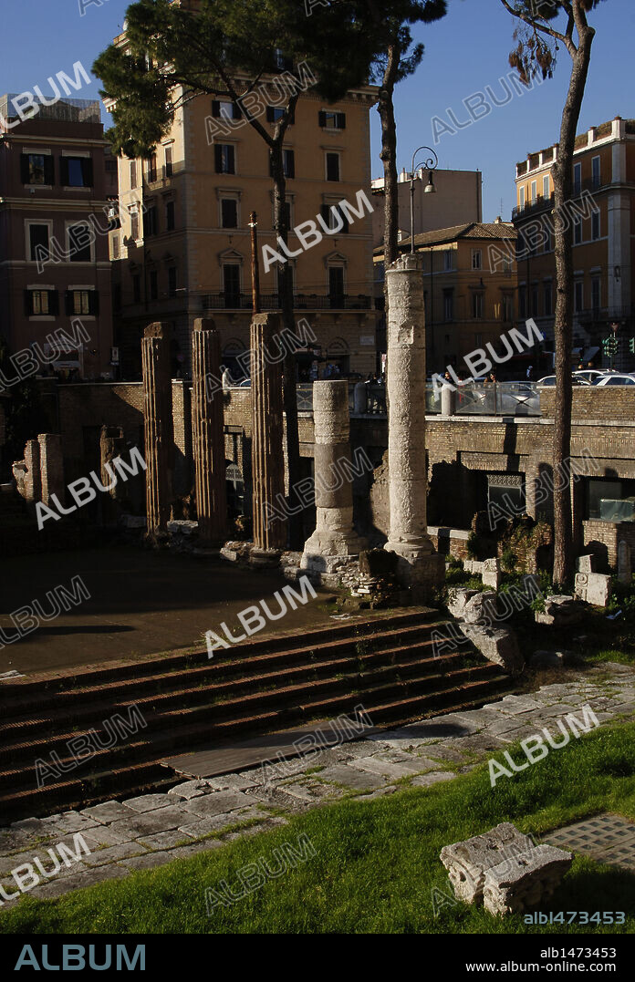 Italy. Rome. Area Sacra di Largo Artenina.  Ruins of the oldest temples in Rome are found. Built in 3rd century BC.
