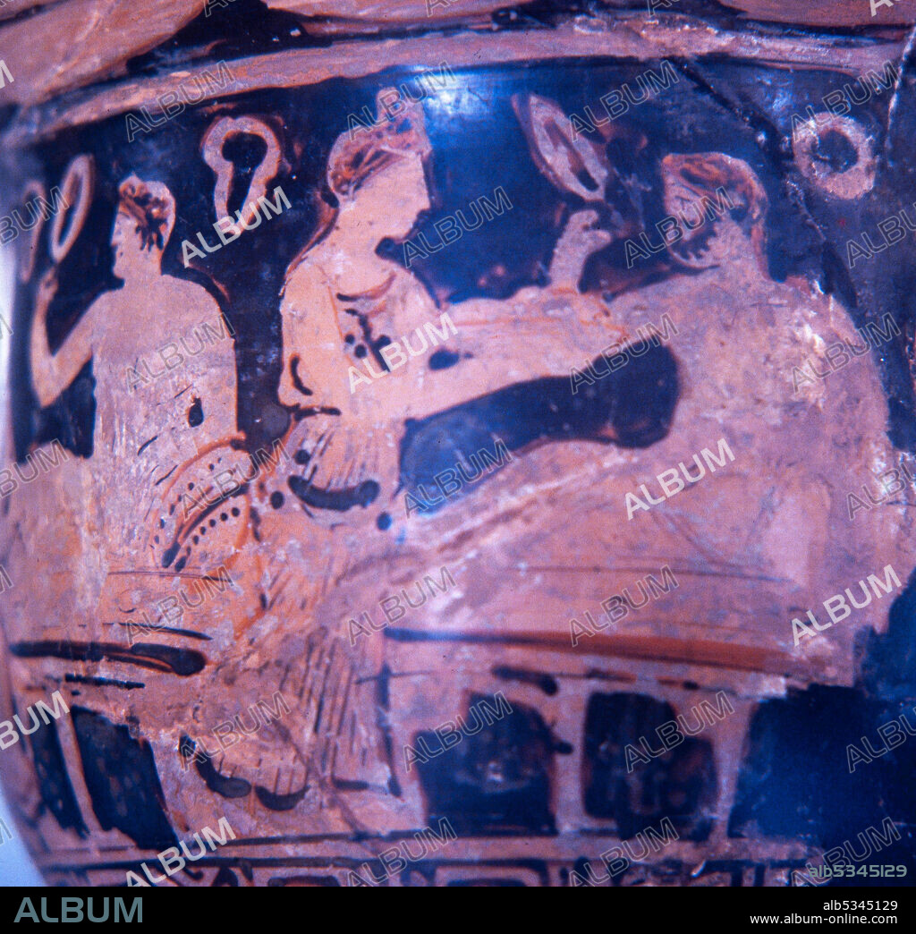 Crátera ática de figuras rojas de Agrigento, 460-450 AC. Museu d'Empuries, Girona.