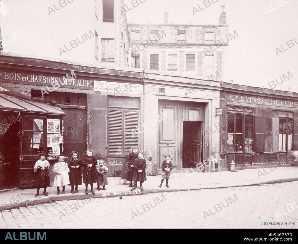 Rue des Fourneaux nº22 and nº24, currently Falguière and Castagnary streets, 15th district, Paris, Union Photographique Française, Photographer, Union Photographique Française, Photographer, Between 1893 and 1898, Graphic Arts, Photography, Aristotype, Height: 23 cm, Width: 29.4 cm.