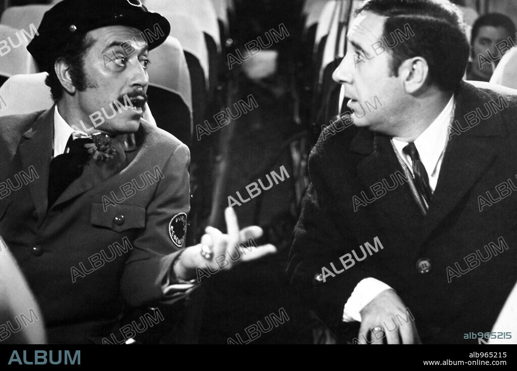 ALFREDO LANDA en NO FIRMES MAS LETRAS, CIELO, 1972, dirigida por PEDRO LAZAGA. Copyright FILMAYER.