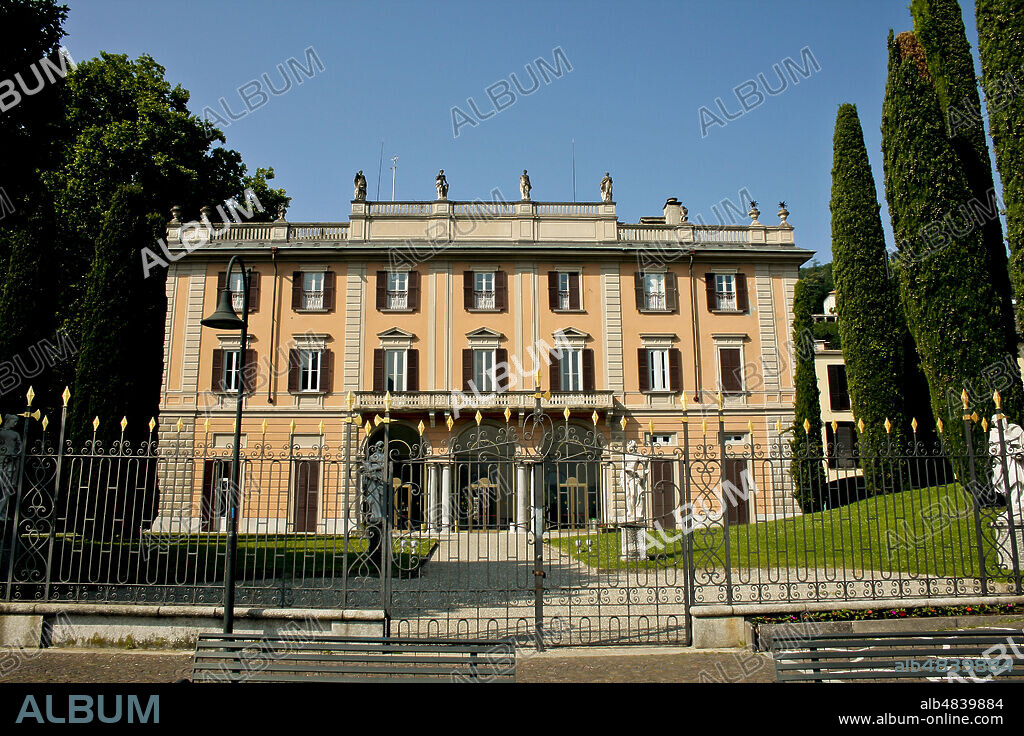Como, Lombardy, Italy. Villa Gallia is located in Como in Via Borgovico and is the oldest villa in the street. The abbot Marco Gallio, nephew of Cardinal Tolomeo Gallio, had it built as a summer residence in 1615.