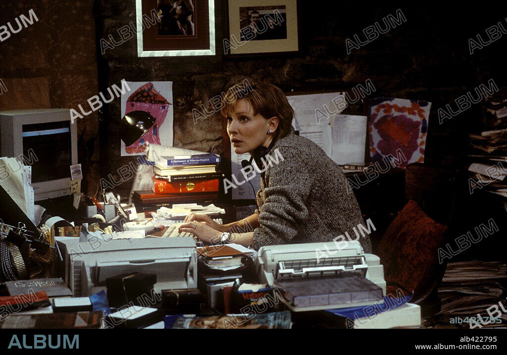 CATE BLANCHETT en VERONICA GUERIN, 2003, dirigida por JOEL SCHUMACHER. Copyright TOUCHSTONE PICTURES.