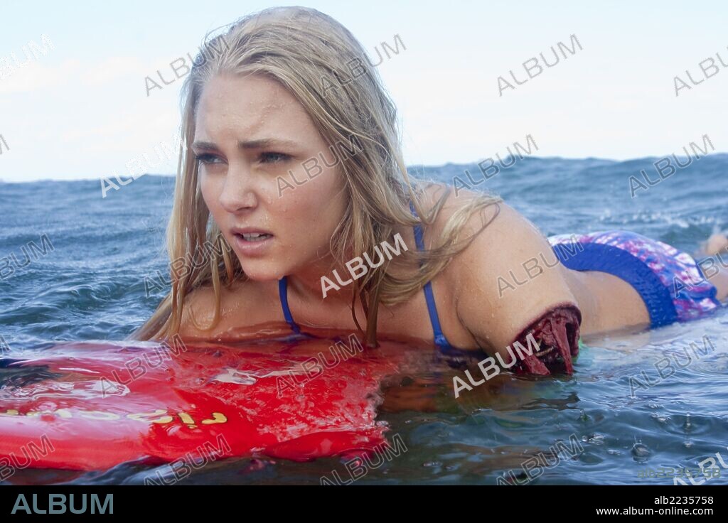 ANNASOPHIA ROBB dans SOUL SURFER, 2011, réalisé par SEAN MCNAMARA. Copyright MANDALAY VISION.