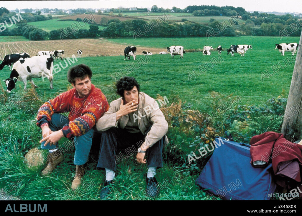 SACHA BOURDO et SERGI LOPEZ dans WESTERN, 1997, réalisé par MANUEL POIRIER.