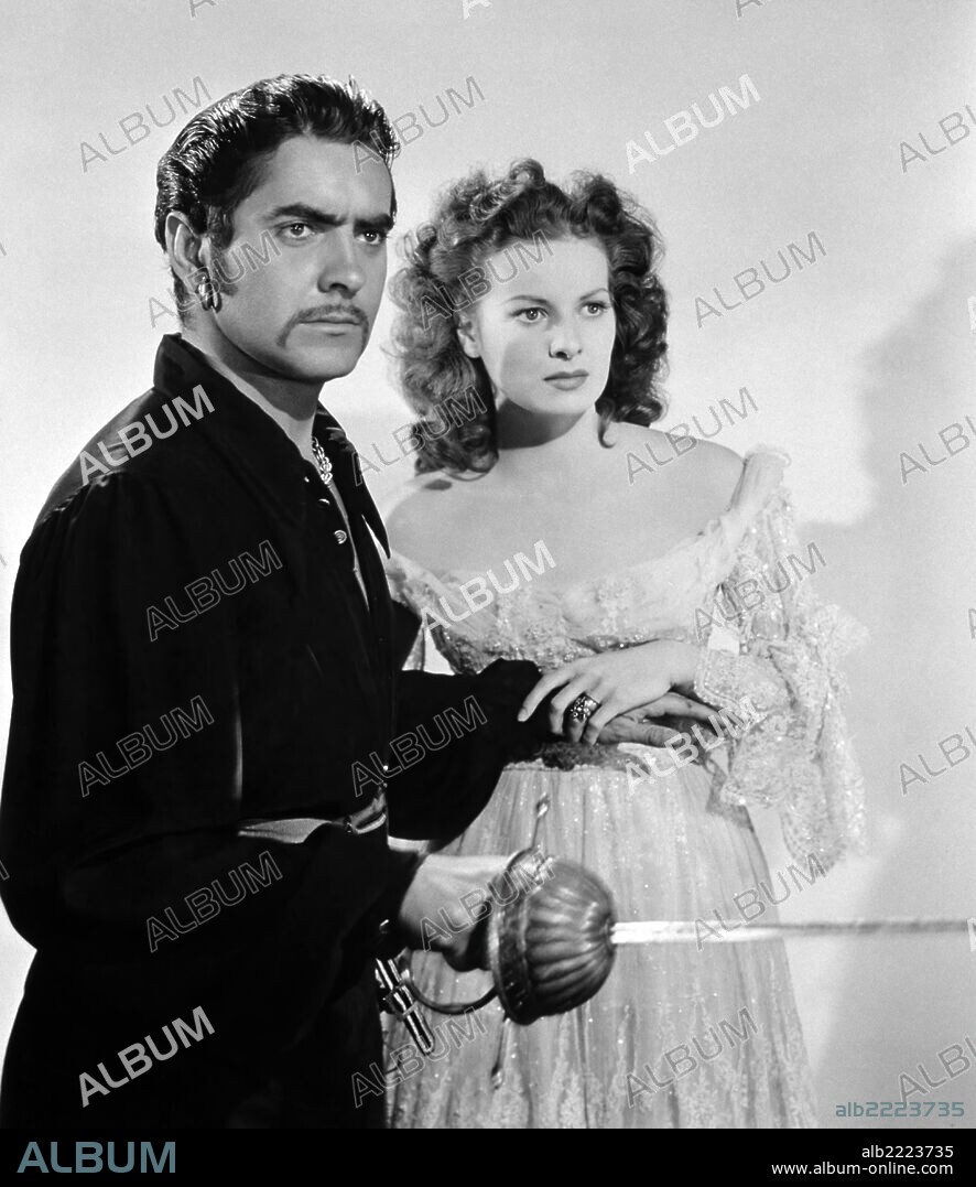 MAUREEN O'HARA and TYRONE POWER in THE BLACK SWAN, 1942, directed by HENRY KING. Copyright 20TH CENTURY FOX.
