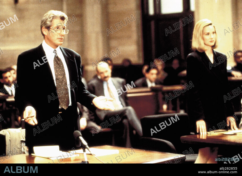 LAURA LINNEY and RICHARD GERE in PRIMAL FEAR, 1996, directed by GREGORY HOBLIT. Copyright PARAMOUNT PICTURES.
