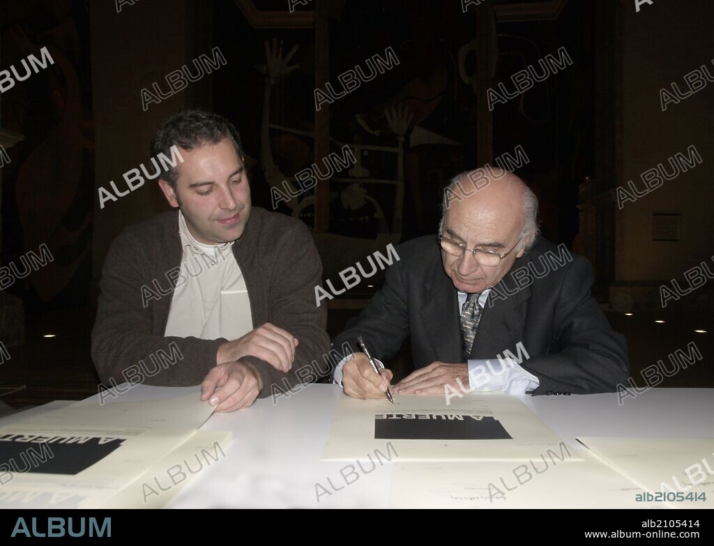 JESUS MATEO Y FRANCISCO BRINES EN LA PRESENTACION DEL LIBRO DE LAS PINTURAS DE ALARCON.