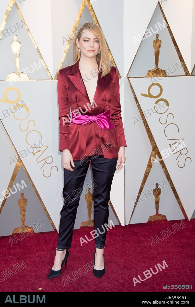 March 4, 2018 - Hollywood, California, U.S. - EMMA STONE arrives on the red carpet of The 90th Oscars at the Dolby Theatre in Hollywood. 04/03/2018