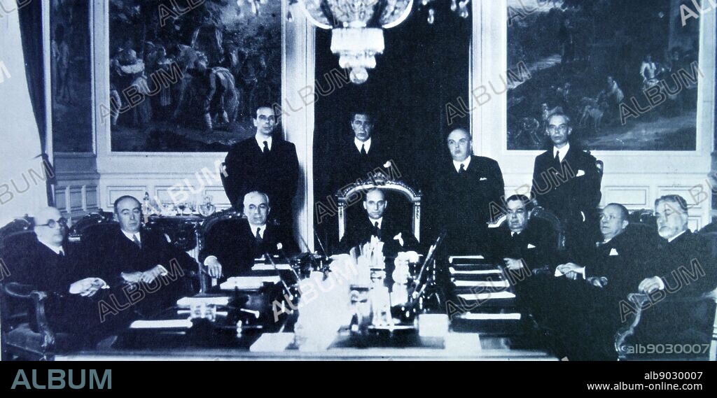 session of the Spanish government under the leadership of Santiago Casares y Quiroga (1884 1950) Prime Minister of Spain from 13 May to 19 July 1936.
