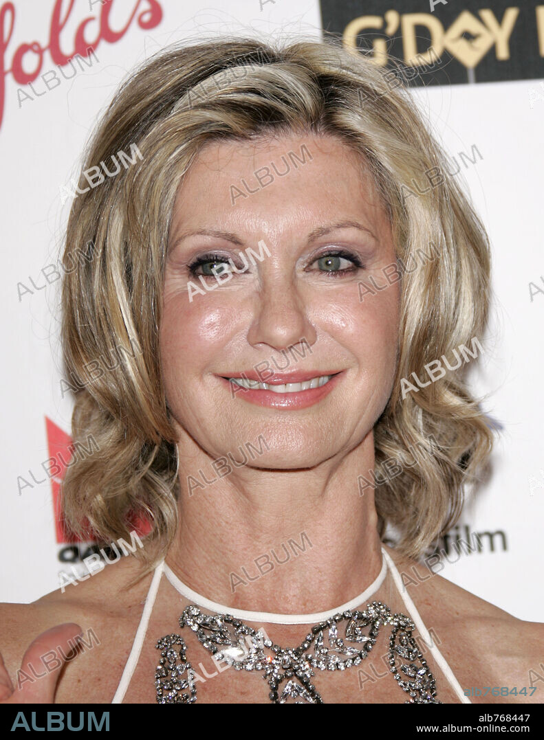 OLIVIA NEWTON JOHN. Jan 14, 2006; Hollywood, California, USA; Actress OLIVIA NEWTON-JOHN at the Penfolds Icon Gala held at the Palladium. Mandatory Credit: Photo by Lisa O'Connor / ZUMA Press. (©) Copyright 2006 by Lisa O'Connor. 14/01/2006