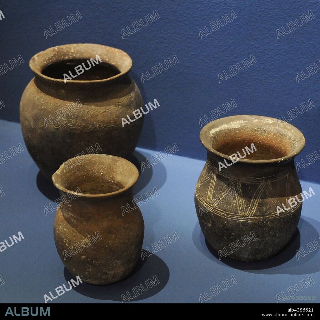 Pottery from early medieval graves. Biskupija, Vrlika-Zdus, Kasic-Razbojine. Croatia. Museum of Croatian Archaeological Monuments. Split. Croatia.