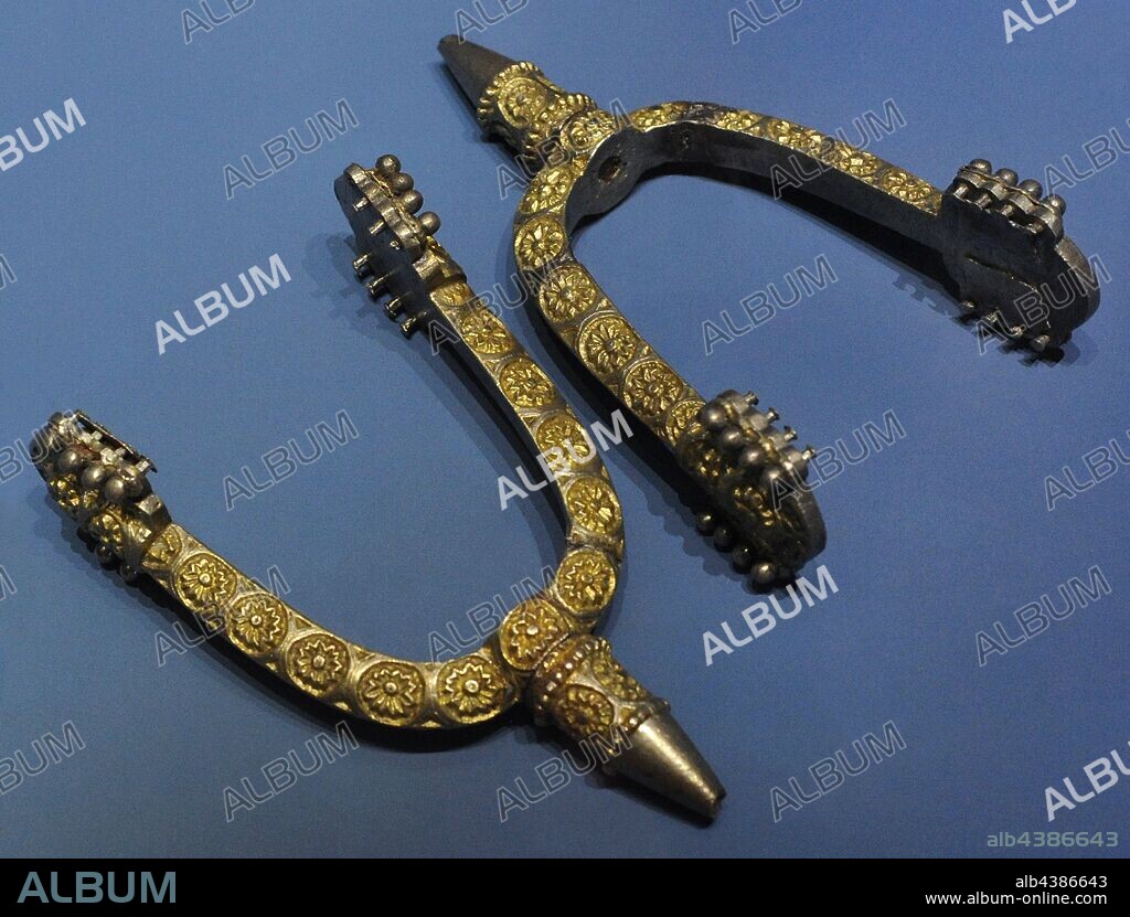 Edad Media. Biskupija Crkvina (importante centro croata medieval). Objetos procedentes de la Tumba del Príncipe en la tumba abovedada bajo la nave sur de la basílica. Biskupija-Crkvina. Museo de los Monumentos Arqueológicos Croatas. Split. Croacia.