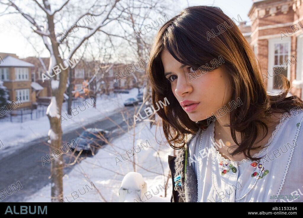 MELONIE DIAZ dans NOTHING LIKE THE HOLIDAYS, 2008, réalisé par ALFREDO DE VILLA. Copyright 2DS Productions/Overture Films/State street pictures.
