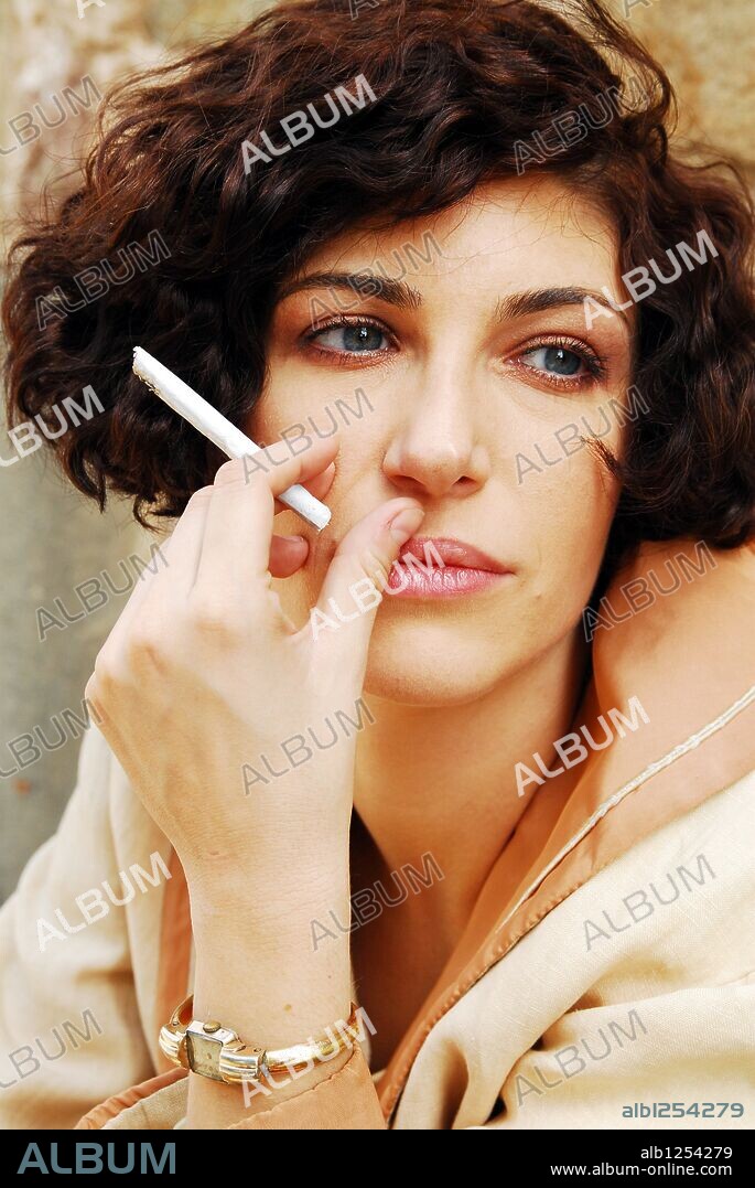 MARINA GATELL en SÍN LÍMITES, 2008 (LITTLE ASHES), dirigida por PAUL MORRISON. Copyright APT FILMS/ARIA FILMS/FACTOTUM BARCELONA SL/ MET FILM PROD.