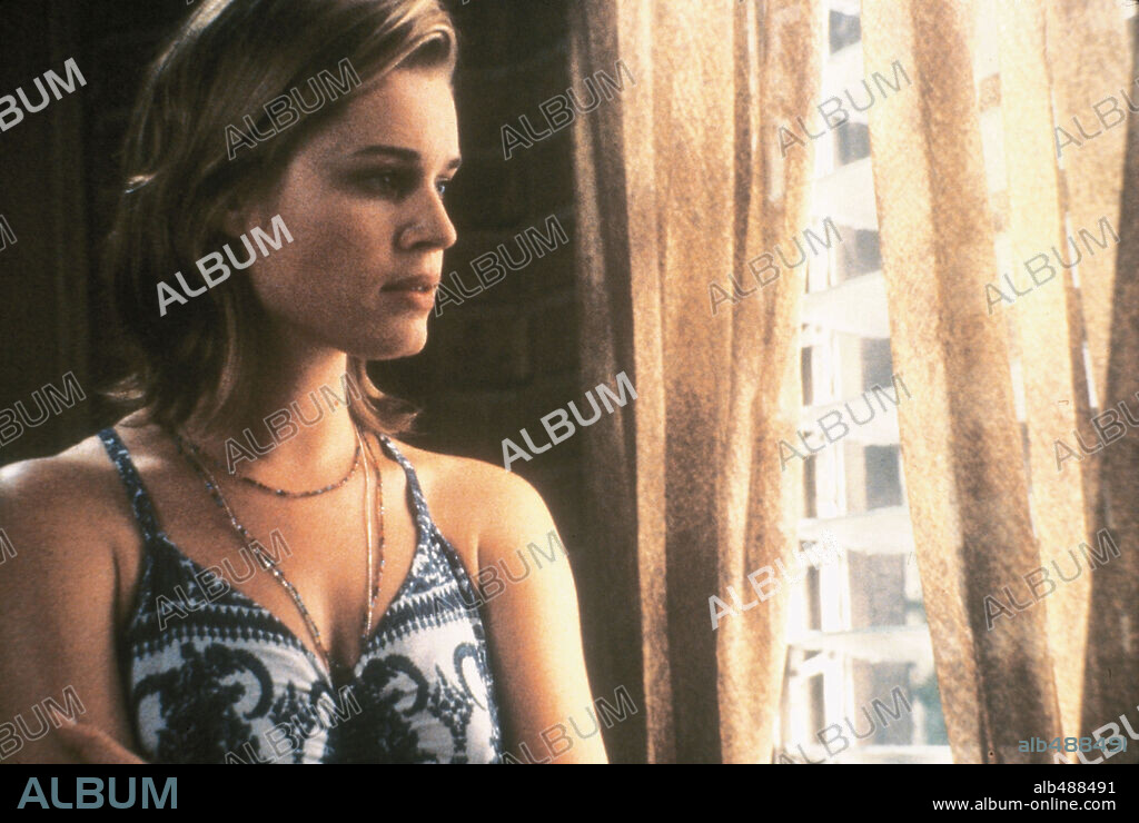 REBECCA ROMIJN in THE PUNISHER, 2004, directed by JONATHAN HENSLEIGH. Copyright ARTISAN ENTERTAINMENT / PAGE, GENE.