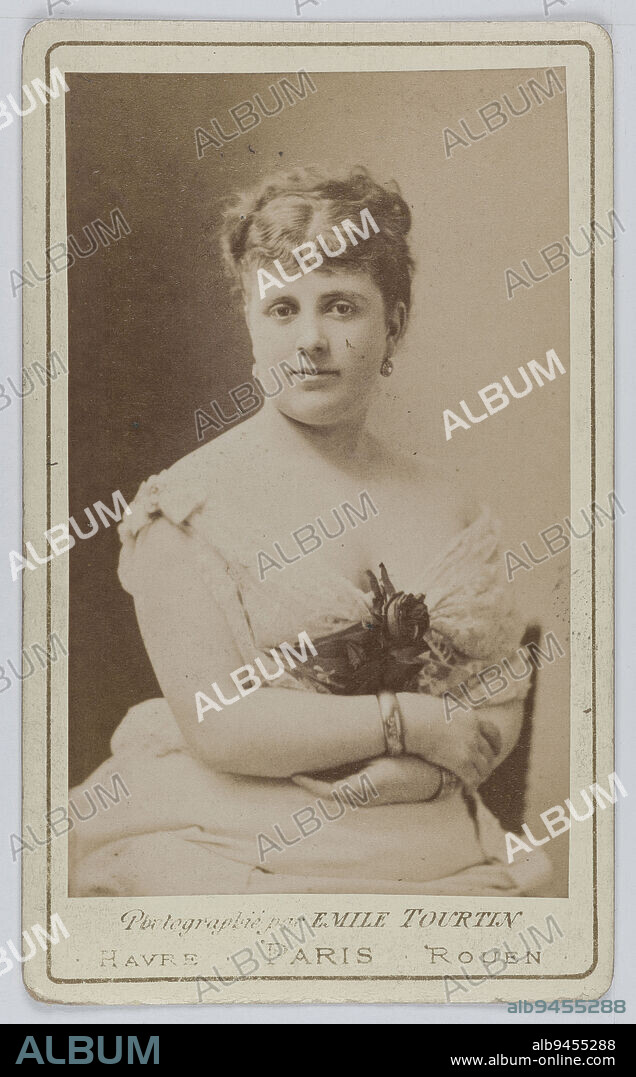 Portrait of Blanche Marie Eugénie Querette, actress between 1868 and 1880, Tourtin, Emile, Photographer, Between 1860 and 1890, 2nd half of the 19th century, Graphic Arts, Photography, Albumen print, Height: 8.6 cm, Width: 5.3 cm.