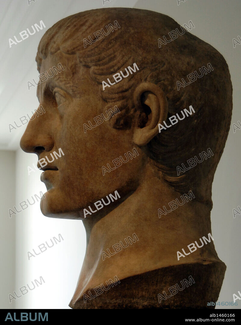 Constantine I, The Great (272-337). Roman Emperor. Marble portrait head. Ca. 325-370. Late Imperial. Constantinian period. Metropolitan Museum of Art. New York. United States.
