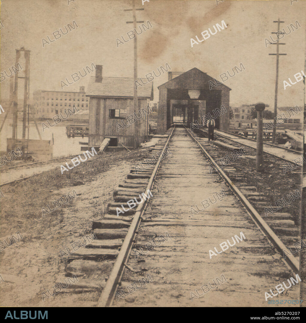 Harlem River and Rail Road Bridge. looking east., E. & H.T. Anthony (Firm), Whitney, Beckwith & Paradice, New York, New Haven, and Hartford Railroad Company, New York (State).