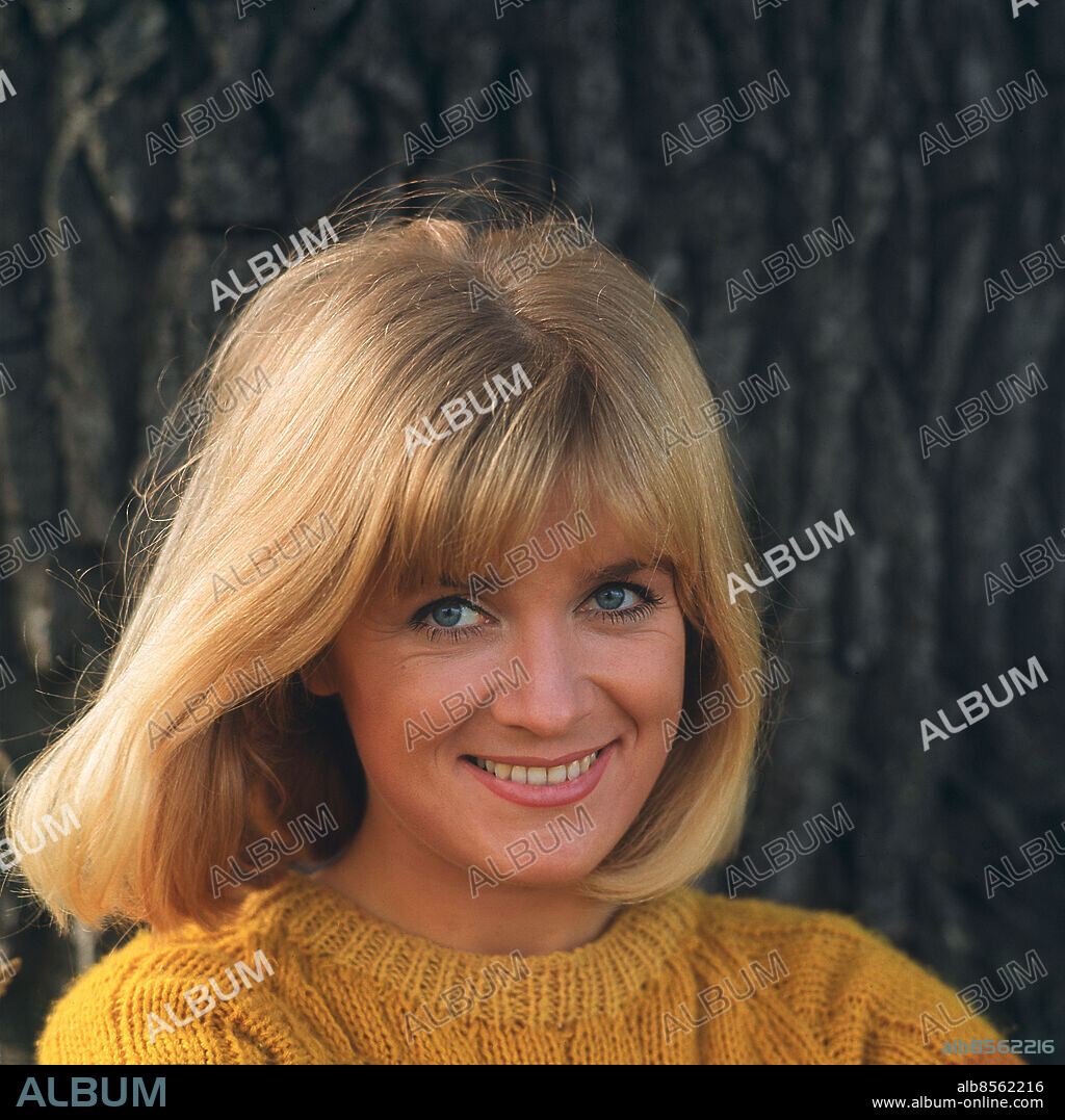 Bild tagen inför RÖTTER, pjäs av Arnold Wesker i regi av Hans Dahlin. Sänt första gången 1968-02-19. CD546 persons: ANITA WALL sites: SVERIGE.