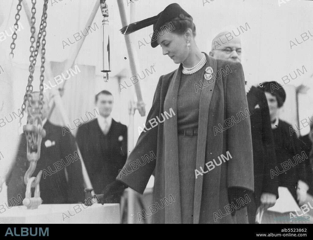 Duchess of Kent Lays Hospital Foundation Stone At Southend -- The Duchess of Kent receiving a mallet from the architect, Mr. Frank W. Smith.The Duchess of Kent this afternoon laid the foundation stone of the Southend-on-sea Municipal Hospital Extension, Rochford. October 12, 1938. (Photo by Keystone).
