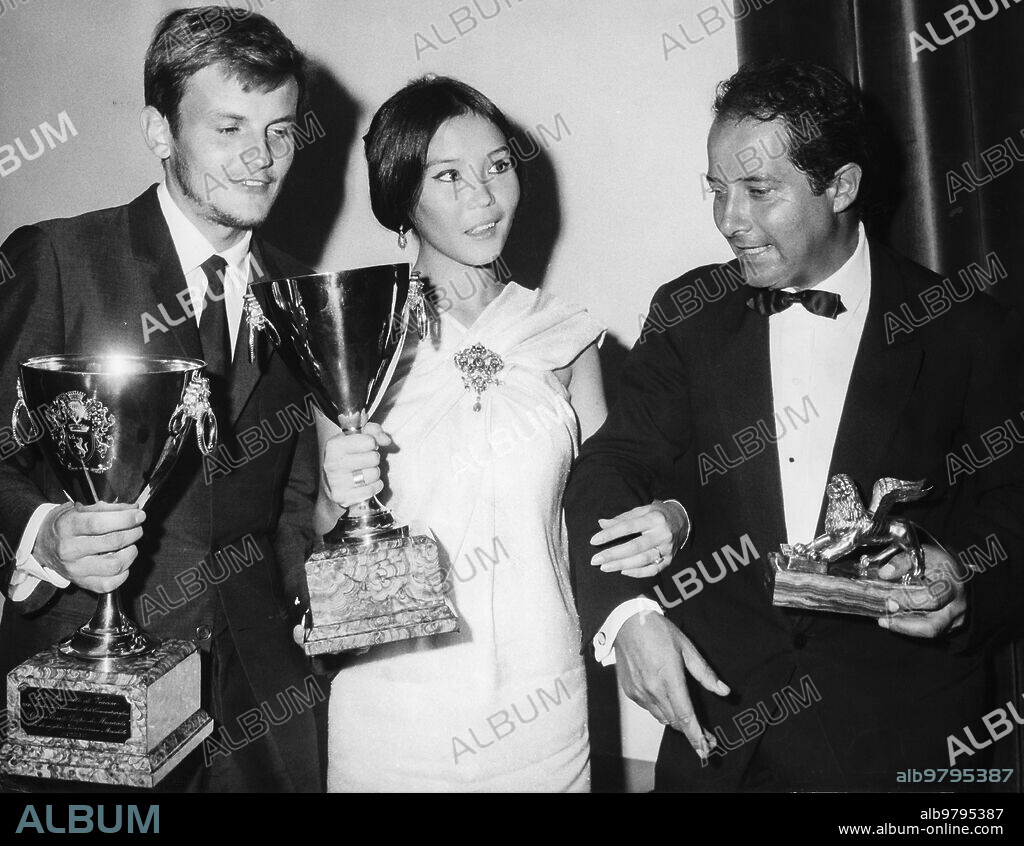 Jacques perrin, volpi cup for un uomo a meta, natalia arinbasarova volpi cup for the first teacher, gillo pontecorvo, golden lion for the battle of algiers, venice film festival 1966.