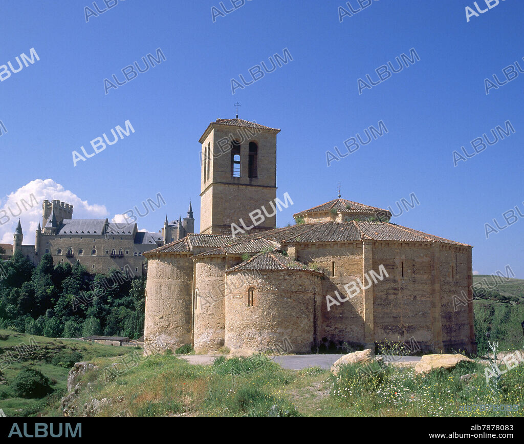 IGLESIA DE PLANTA POLIGONAL- S XIII - ABSIDES Y TORRE CAMPANARIO.