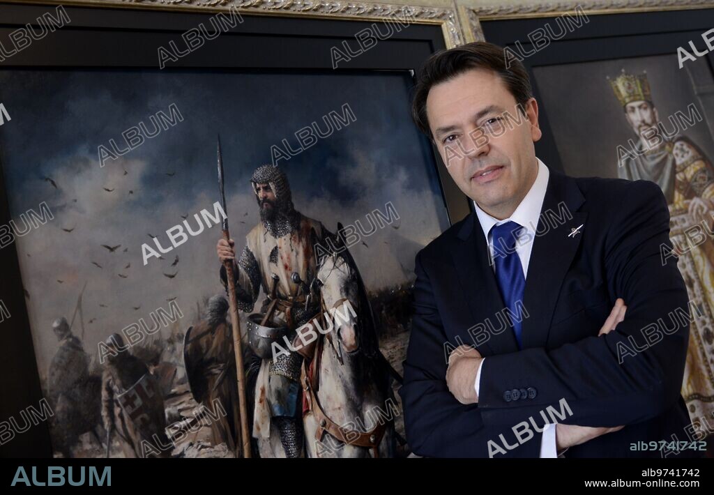 Madrid, 10/05/2016. Exposición de «Bocetos para la Historia», de Augusto Ferrer Dalmau con la presencia del ministro Jorge Fernández Díez. Foto:  Maya Balanya. ARCHDC.
