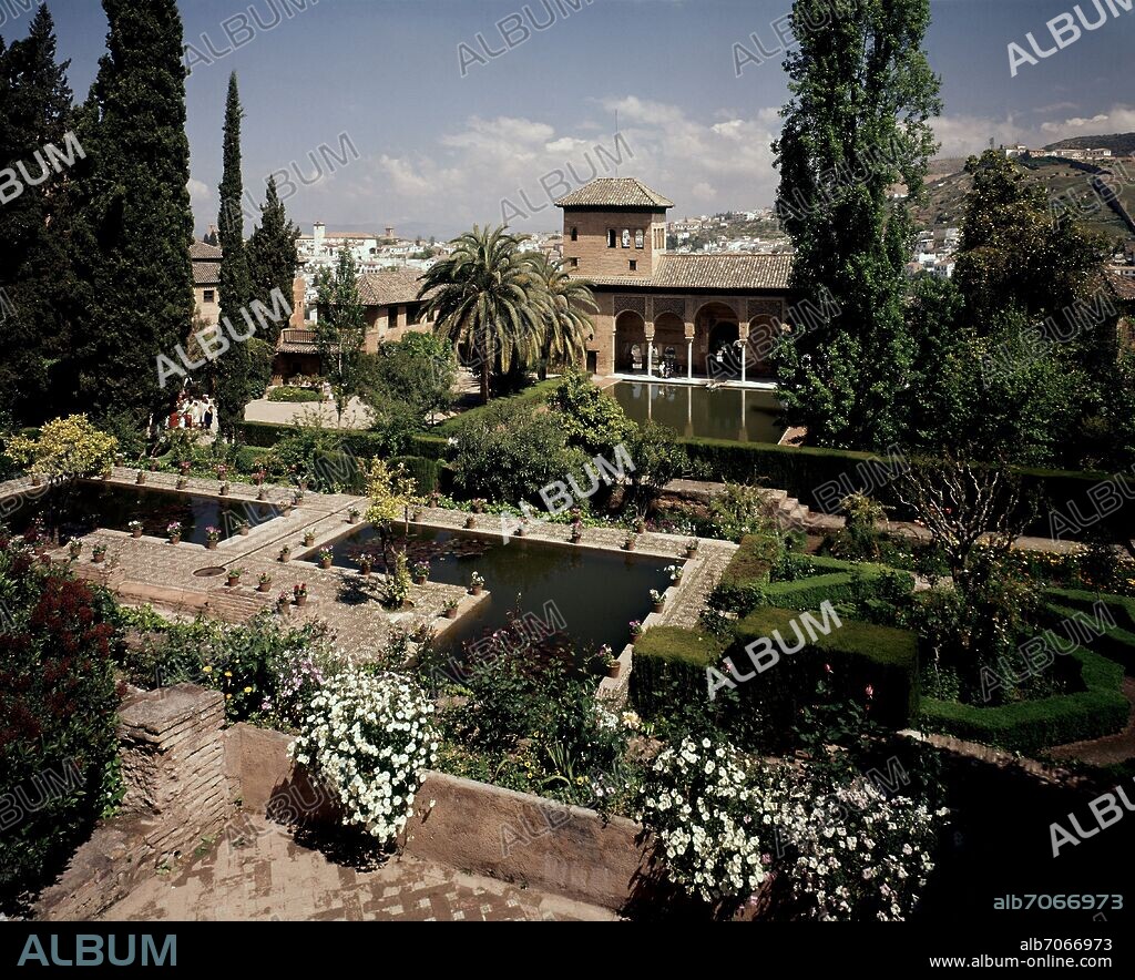 JARDINES DEL PARTAL Y TORRE DE LAS DAMAS - SIGLO XIV.