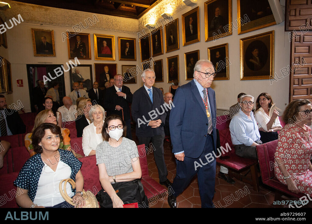 Sevilla, 08/06/2022. Sesión necrológica en memoria de Sir John Elliot, con Ignacio Medina, Sánchez Mantero, Alfonso Guerra y Cayetana Álvarez de Toledo. Foto: Vanessa Gómez. ARCHSEV.