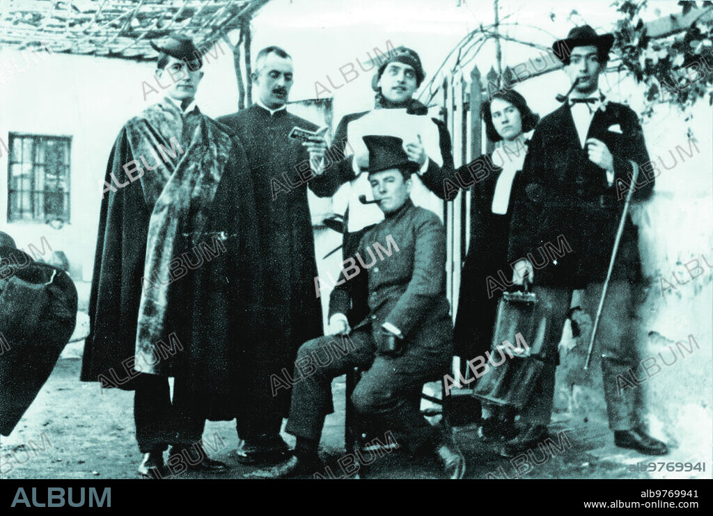 1935. Pepín Bello, Luis Buñuel, Salvador Dalí, María Luisa González, José María Hinojosa y José Moreno Villa.