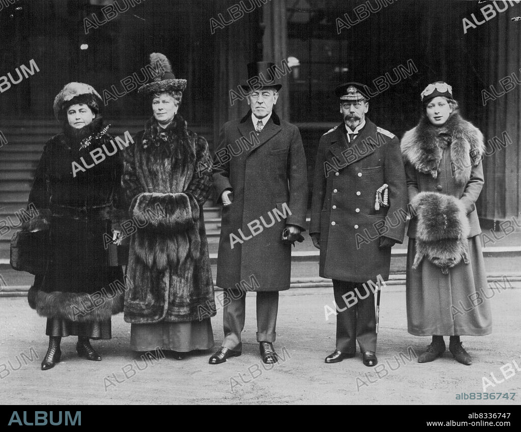 Mrs. W Wilson, Queen Mary, Woodrow Wilson, King George, Princess Royal. May 06, 1935. (Photo by Central Press Photos Ltd.).